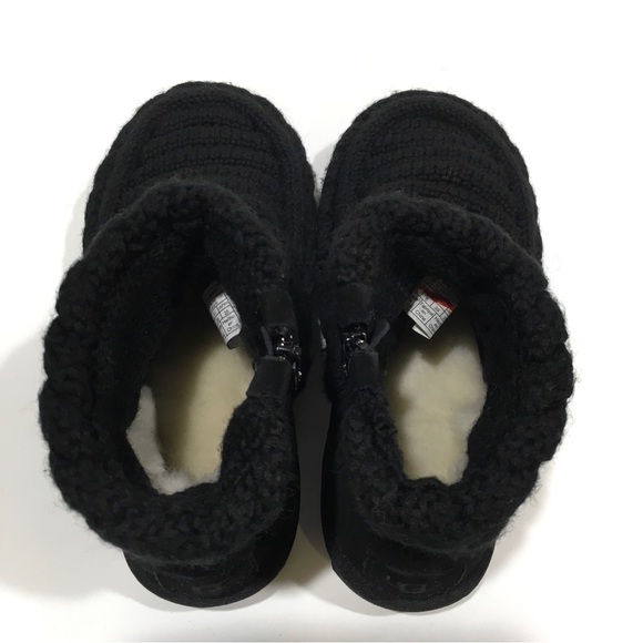 UGG CLASSIC MINI CHUNKY CABLE KNIT BOOTS -BLACK - WOMEN’S US 8 -NEW - Picture 8 of 9